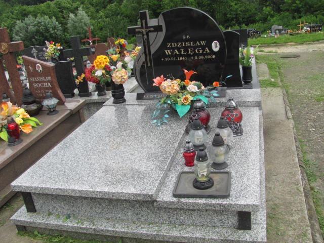 Grób Zdzisław Wałęga