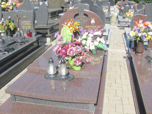 Grób Bronisława Foryś