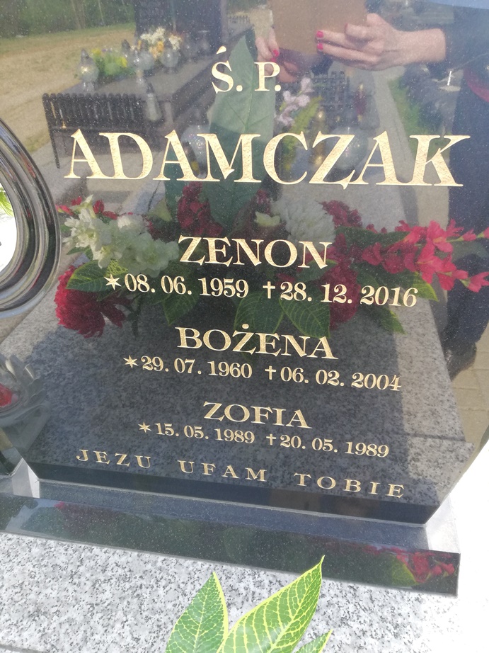 Bożena Adamczak 1960 Dębica - Grobonet - Wyszukiwarka osób pochowanych