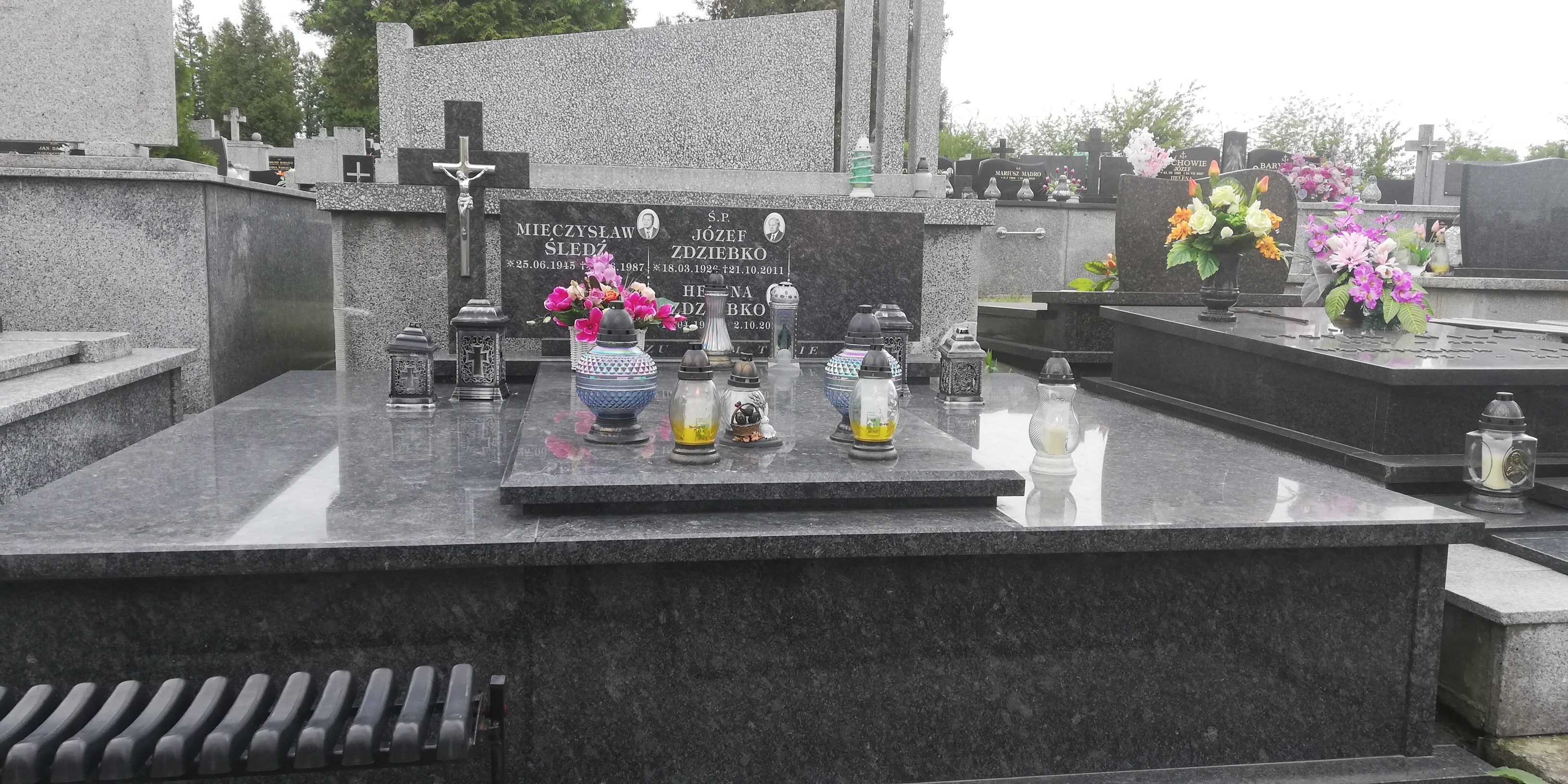 Piotr Śledź 1974 Dębica - Grobonet - Wyszukiwarka osób pochowanych