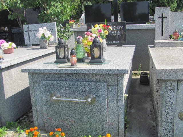 Grób Piotr Machaj