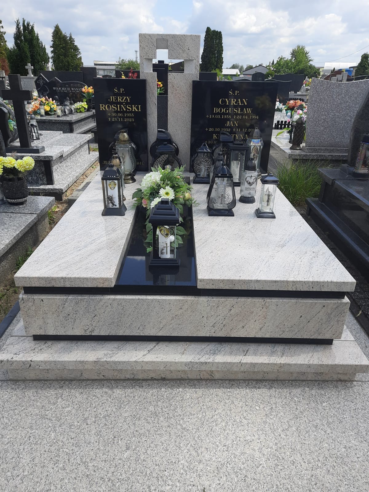 Jerzy Rosiński 1955 Dębica - Grobonet - Wyszukiwarka osób pochowanych