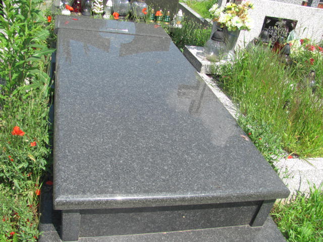 Zbigniew Niziołek 1944 Dębica - Grobonet - Wyszukiwarka osób pochowanych