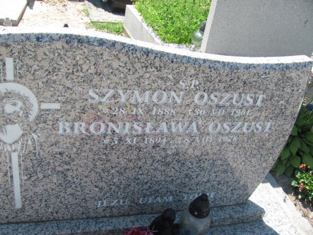 Krystyna Oszust 1940 Dębica - Grobonet - Wyszukiwarka osób pochowanych