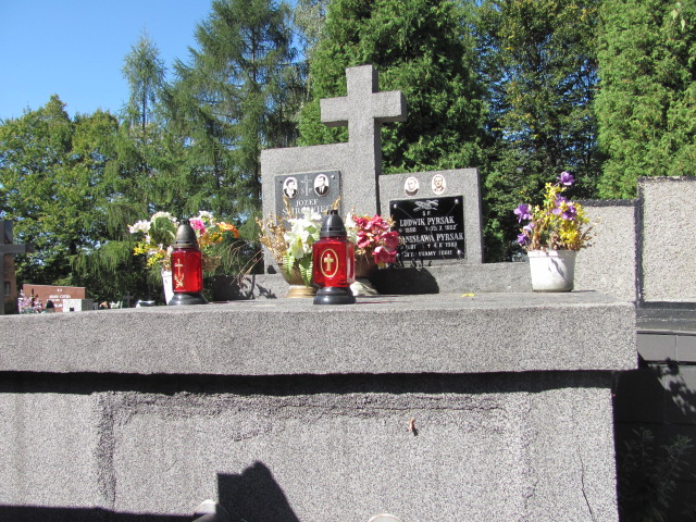 Grób Halina Surowiec